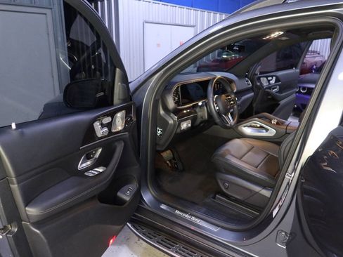 Used 2022 Mercedes-Benz GLE 350 4MATIC w/ AMG Line Exterior image 18