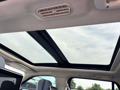 Used 2019 Lincoln Navigator L Black Label AWD/4WD image 11
