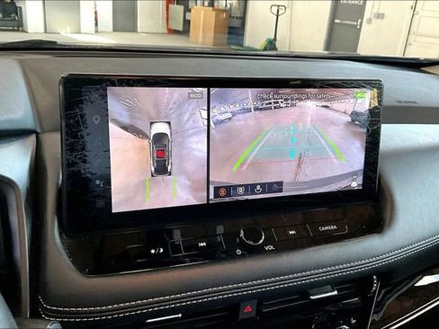 Used 2024 Nissan Rogue SL w/ SL Premium Package image 14