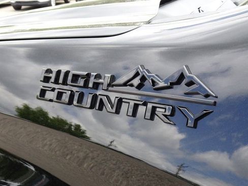 New 2026 Chevrolet Silverado 1500 High Country w/ Midnight Edition AWD/4WD image 6