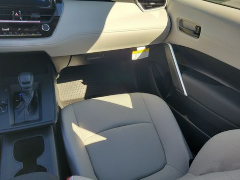 Used 2026 Toyota Corolla Cross L FWD image 18