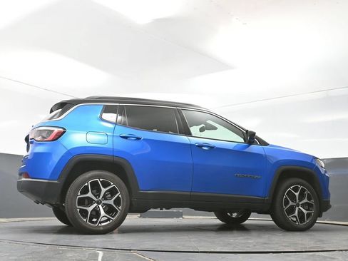 Used 2025 Jeep Compass Limited AWD/4WD image 51