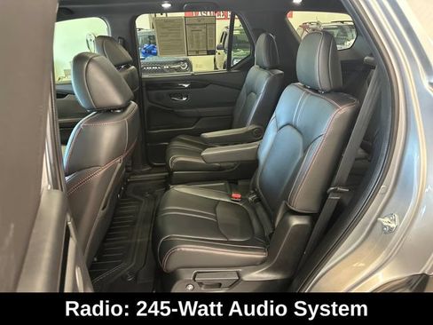 Used 2025 Honda Pilot TrailSport image 6