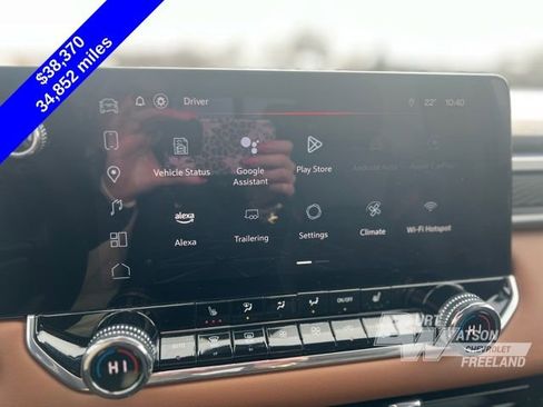 Used 2024 GMC Canyon AT4 w/ Canyon Safety Plus Package image 14