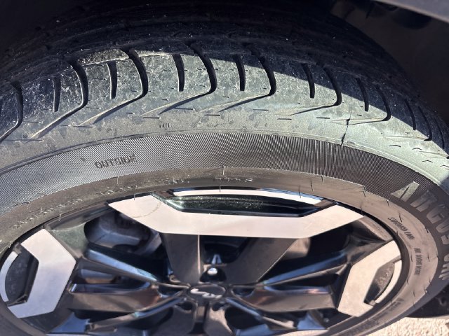Used 2025 Kia Telluride S AWD/4WD image 26