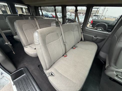 Used 2019 Chevrolet Express 3500 LS image 11