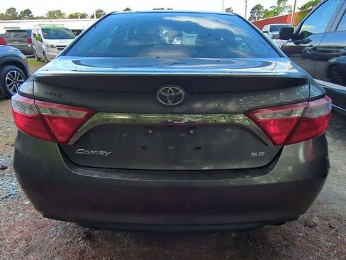 Used 2016 Toyota Camry SE FWD image 7