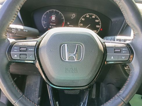 Used 2025 Honda HR-V Sport image 19