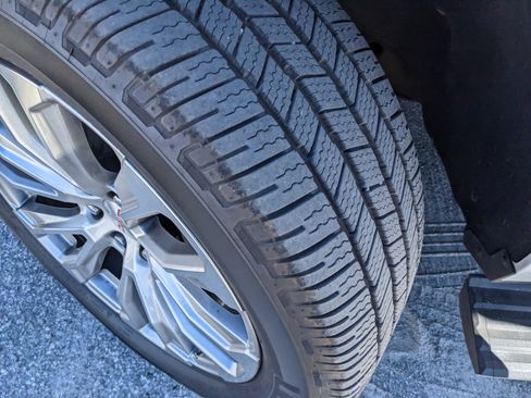 Used 2022 GMC Yukon XL Denali image 41