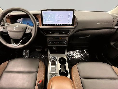 Certified 2025 Ford Bronco Sport Outer Banks w/ Outer Banks Tech Package+ AWD/4WD image 16
