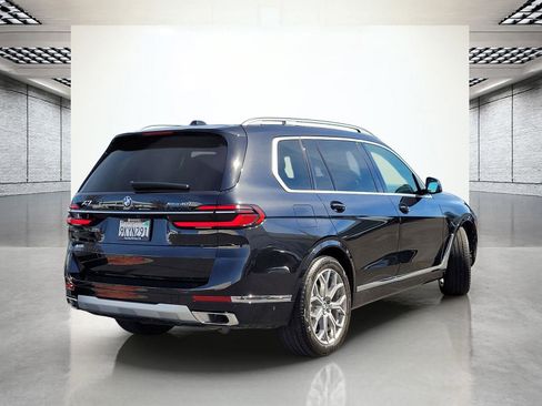 Certified 2024 BMW X7 xDrive40i image 7