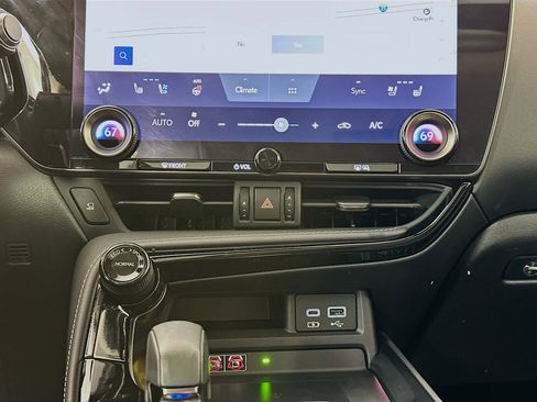 Used 2024 Lexus NX 450h+ AWD w/ Luxury Package image 13