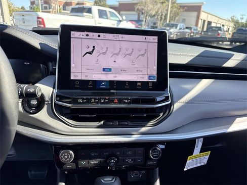 New 2026 Jeep Compass Limited w/ Sun, Sound & Navigation Group image 21