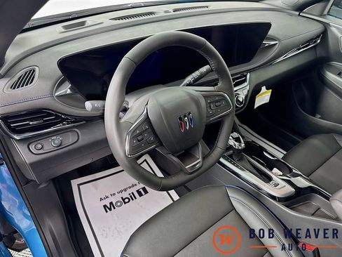 Used 2025 Buick Envista Sport Touring w/ Convenience I Package FWD image 11