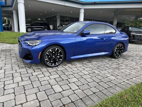 Used 2025 BMW 230i Coupe w/ M Sport Package RWD image 31