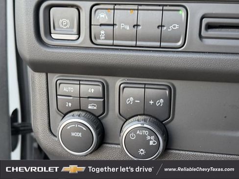 Used 2022 Chevrolet Tahoe RST AWD/4WD image 25