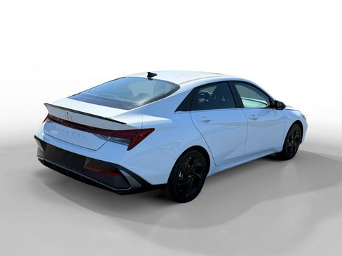New 2026 Hyundai Elantra SEL Sport Premium FWD image 5