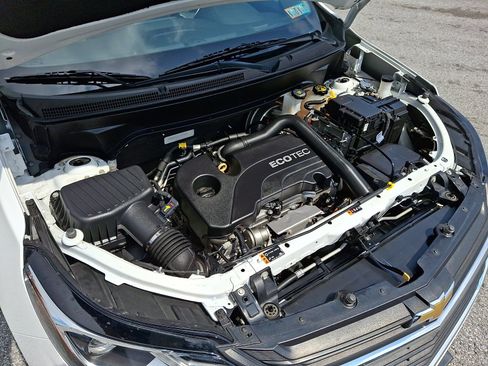 Used 2020 Chevrolet Equinox LS w/ LS Convenience Package AWD/4WD image 28