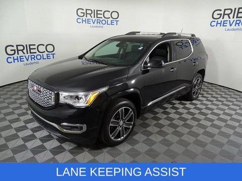 Used 2018 GMC Acadia Denali w/ Technology Package AWD/4WD image 10
