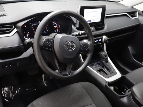 Used 2024 Toyota RAV4 XLE FWD image 6
