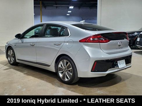 Used 2019 Hyundai Ioniq Limited FWD image 12