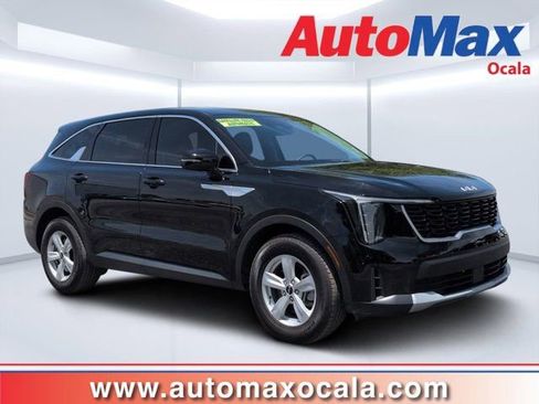 Used 2024 Kia Sorento LX FWD image 1