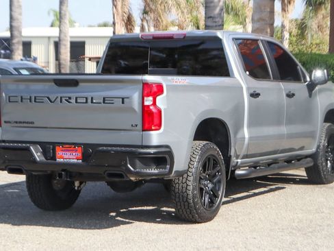Used 2024 Chevrolet Silverado 1500 LT Trail Boss w/ LT Trail Boss Premium Package AWD/4WD image 9