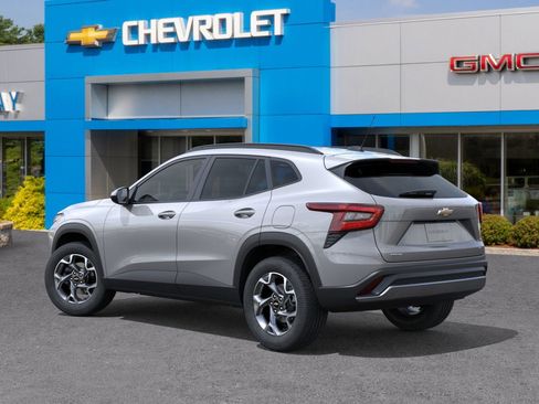 New 2026 Chevrolet Trax LT w/ LT Convenience Package image 3