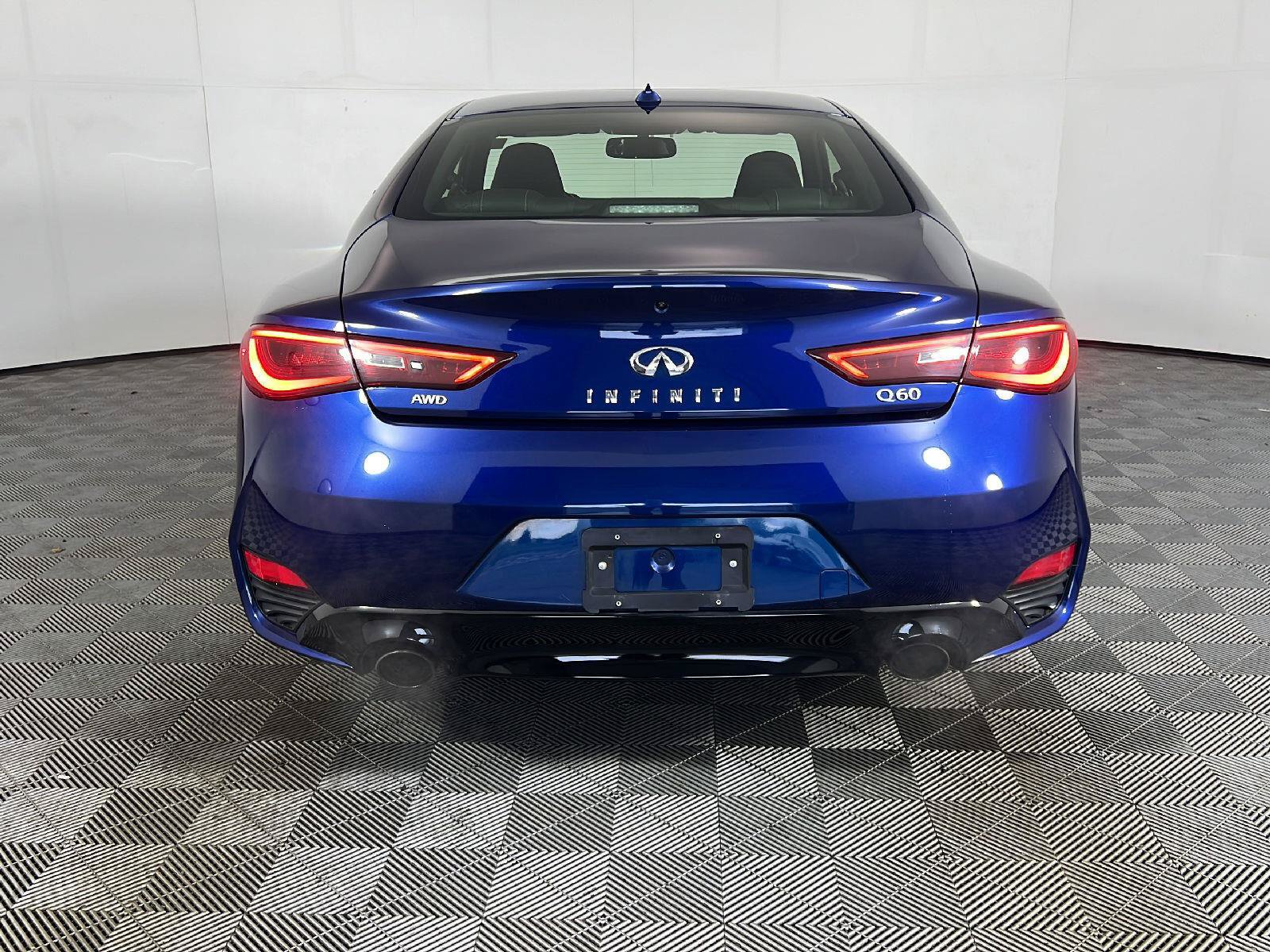Used 2017 INFINITI Q60 3.0t w/ Premium Plus Package 3.0T AWD/4WD image 15