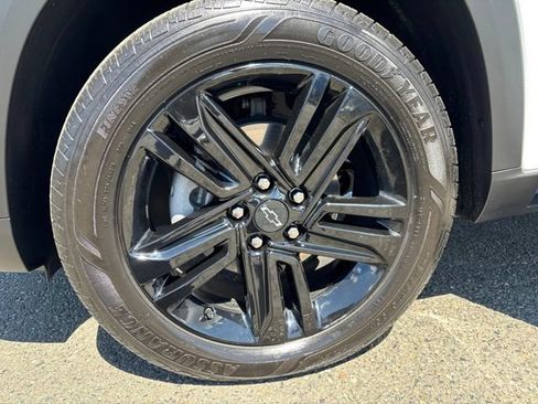 Used 2024 Chevrolet Trax ACTIV w/ Driver Confidence Package FWD image 13