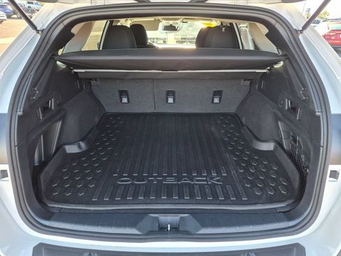 Certified 2025 Subaru Outback Premium AWD/4WD image 6