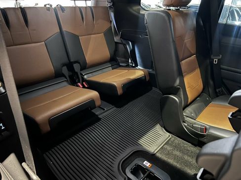 Used 2024 Lexus GX 550 AWD/4WD image 21