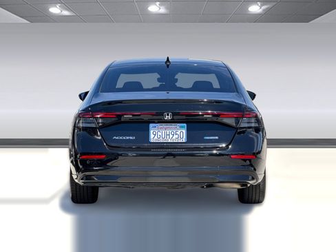Used 2023 Honda Accord EX-L image 10