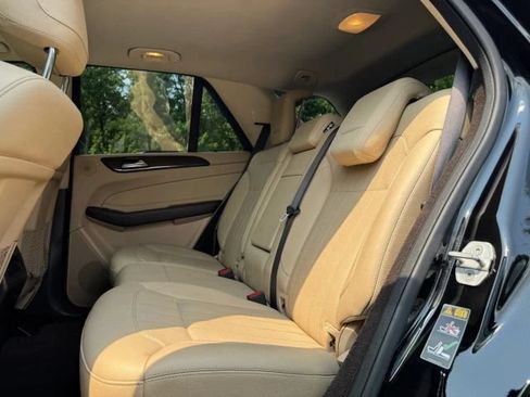 Used 2016 Mercedes-Benz GLE 350 w/ Premium Package image 24