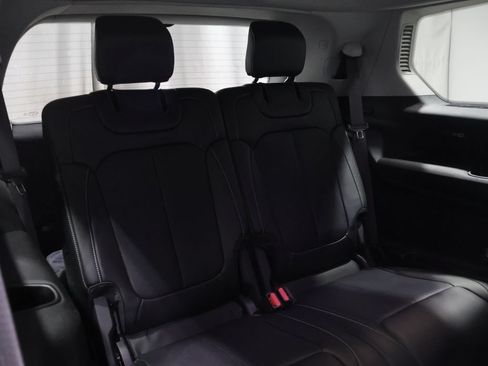 Certified 2023 Jeep Grand Cherokee L Limited w/ Luxury Tech Group II AWD/4WD image 24