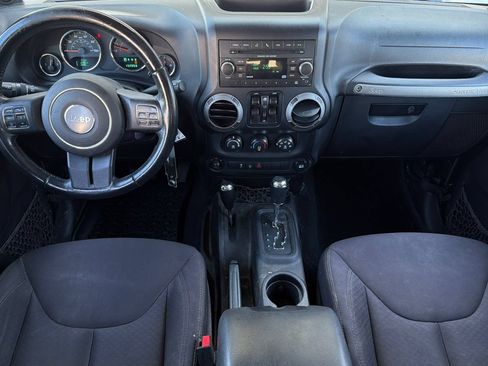 Used 2013 Jeep Wrangler Unlimited Sport AWD/4WD image 15