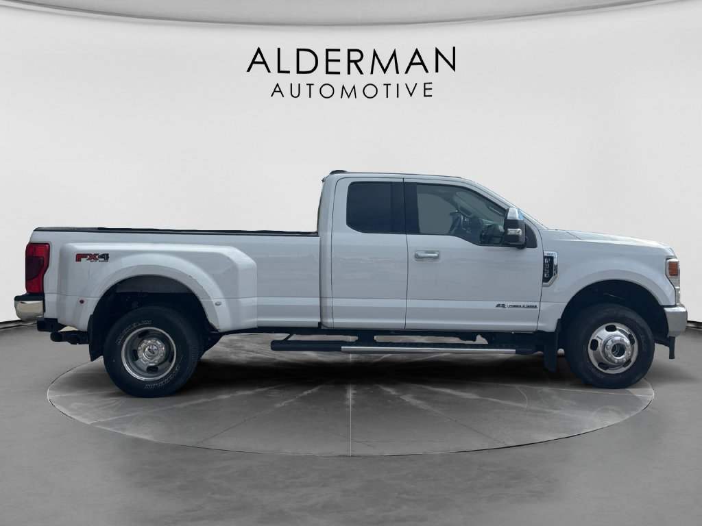 Used 2022 Ford F350 XLT w/ XLT Premium Package AWD/4WD image 5