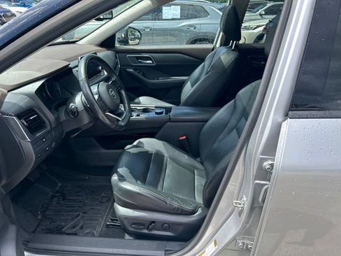 Used 2021 Nissan Rogue SL AWD/4WD image 5
