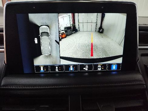 Used 2023 Chevrolet Suburban High Country AWD/4WD image 22