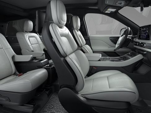 New 2027 Lincoln Aviator Black Label AWD/4WD image 28