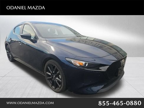 Used 2024 MAZDA MAZDA3 s FWD image 1
