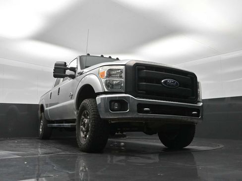 Used 2015 Ford F350 XLT w/ XLT Premium Package image 18