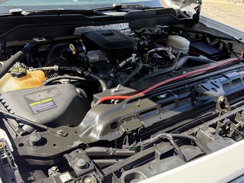 Used 2016 Chevrolet Silverado 2500 LT AWD/4WD image 12