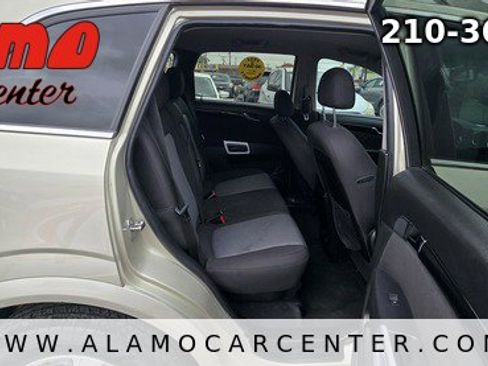 Used 2013 Chevrolet Captiva Sport LT image 19