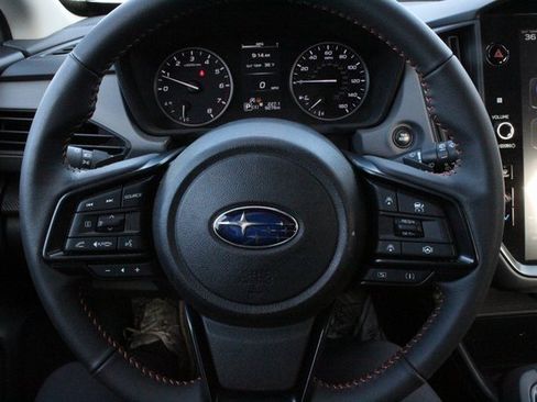 Certified 2024 Subaru Crosstrek 2.5i Limited w/ Crosstrek Mirror Package image 19