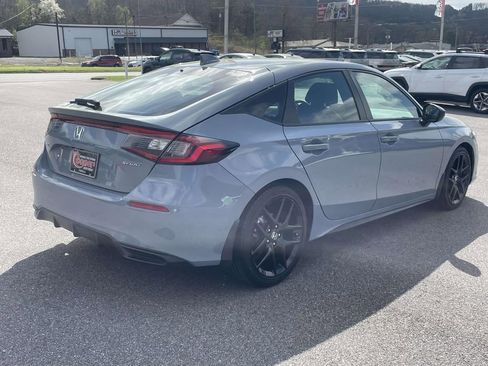 Used 2023 Honda Civic Sport image 4