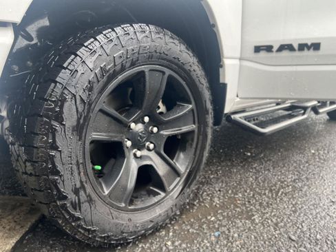 Used 2023 RAM 1500 Big Horn AWD/4WD image 10