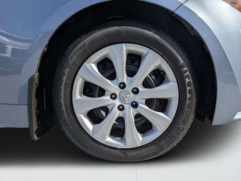 Used 2025 Toyota Corolla LE FWD image 10