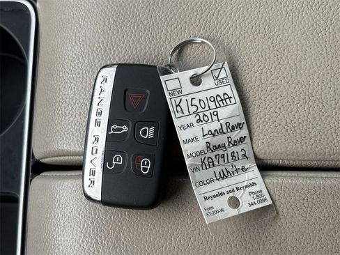 Used 2019 Land Rover Range Rover Velar S image 17