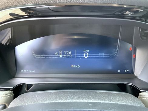 Certified 2024 Lincoln Corsair AWD w/ Equipment Group 101A image 12